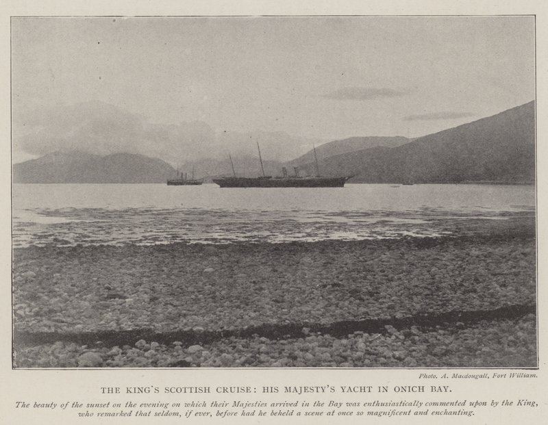 Kings Scottish Cruise, His Majestys Yacht i Onich Bay af English Photographer