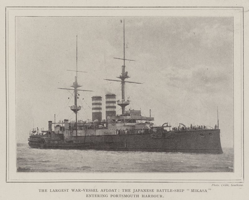 Det største flydende krigsfartøj, det japanske slagskib Mikasa, der går ind i Portsmouth Havn af English Photographer