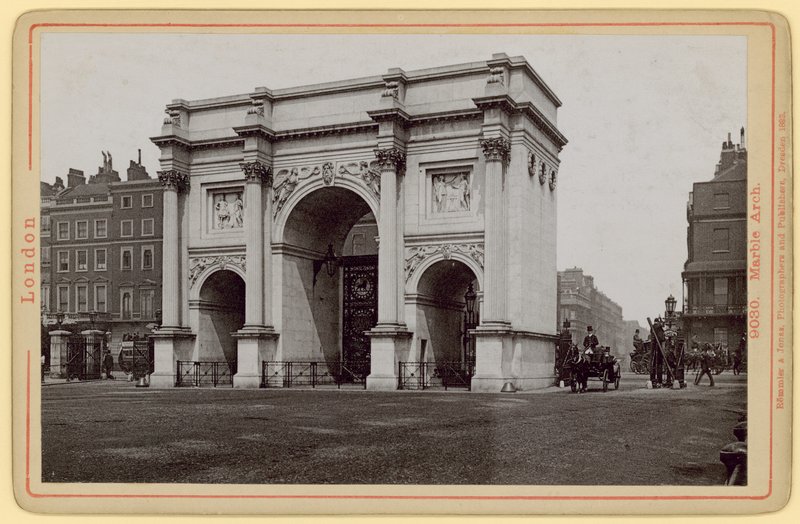The Marble Arch, Hyde Park Corner, London af English Photographer