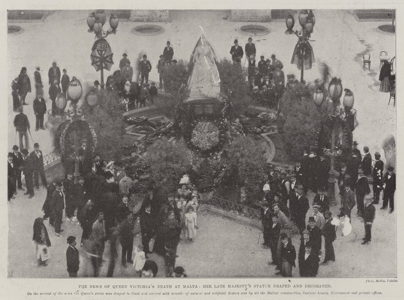 Nyheden om Dronning Victorias død på Malta, Hendes afdøde Majestætsstatue draperet og dekoreret af English Photographer