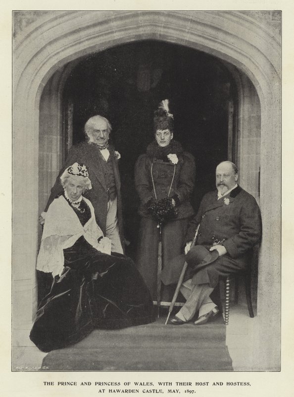 Prinsen og prinsessen af Wales, med deres vært og værtinde, på Hawarden Castle, maj 1897 af English Photographer