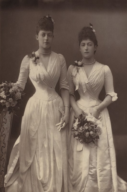 Prinsesserne Victoria og Maud af Wales af English Photographer