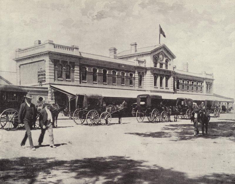 The Railway Station, Perth, Western Australia af English Photographer