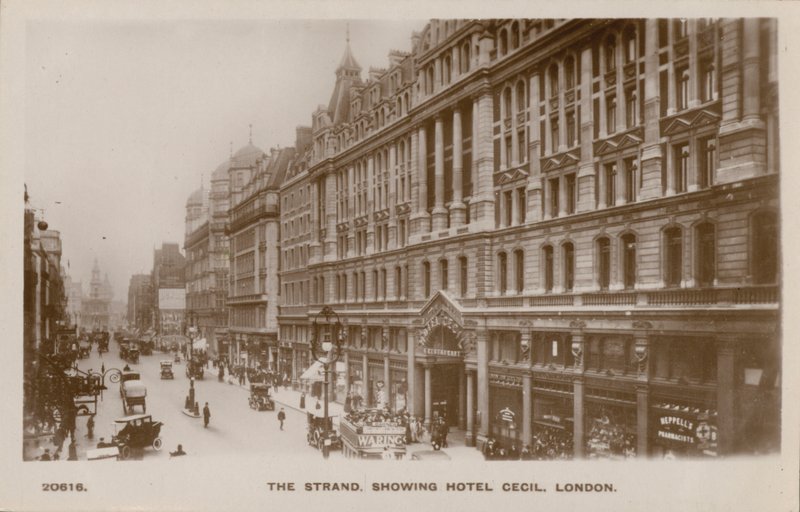 The Strand, Hotel Cecil, London (s/h-billede) af English Photographer