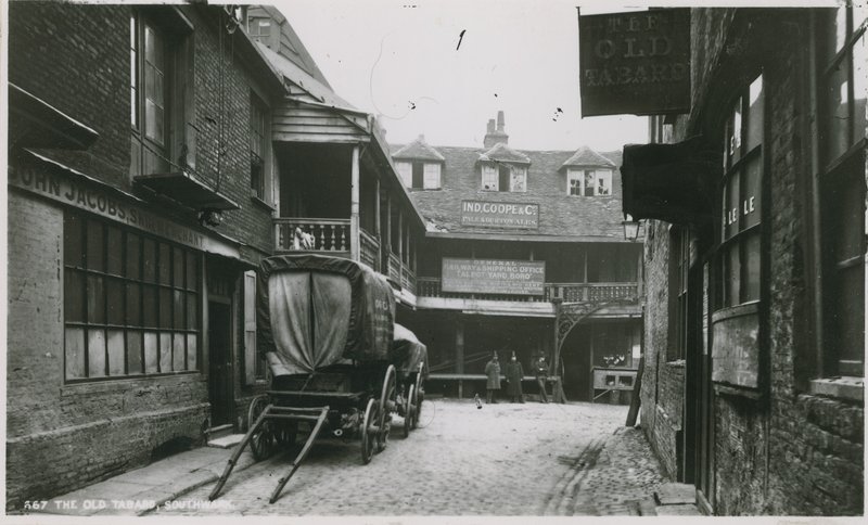 The Tabard Inn, Southwark af English Photographer