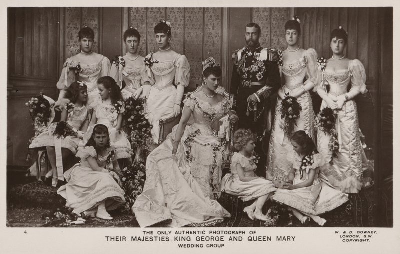 Brylluppet mellem prins George, hertug af York, og prinsesse Mary af Teck af English Photographer