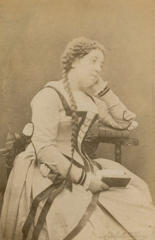 Theresa Titiens, sangerinde af English Photographer