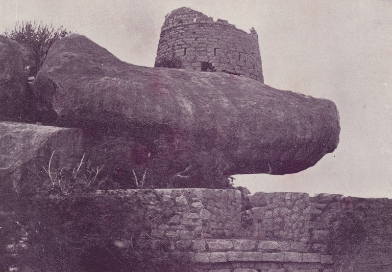 Tippus Rock, Bellary af English Photographer