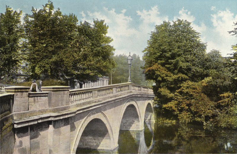 Victoria Bridge, Leamington af English Photographer