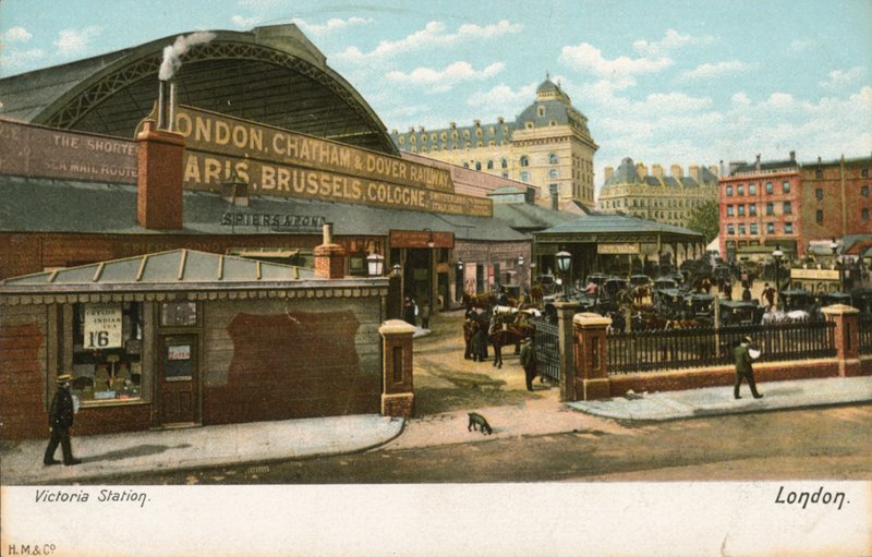 Victoria Station, London af English Photographer