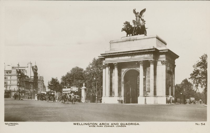 Wellington Arch og Quadriga, Hyde Park Corner af English Photographer