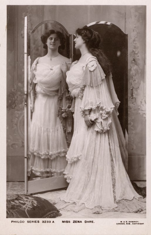 Zena Dare, engelsk sangerinde og skuespillerinde (s/h-billede) af English Photographer