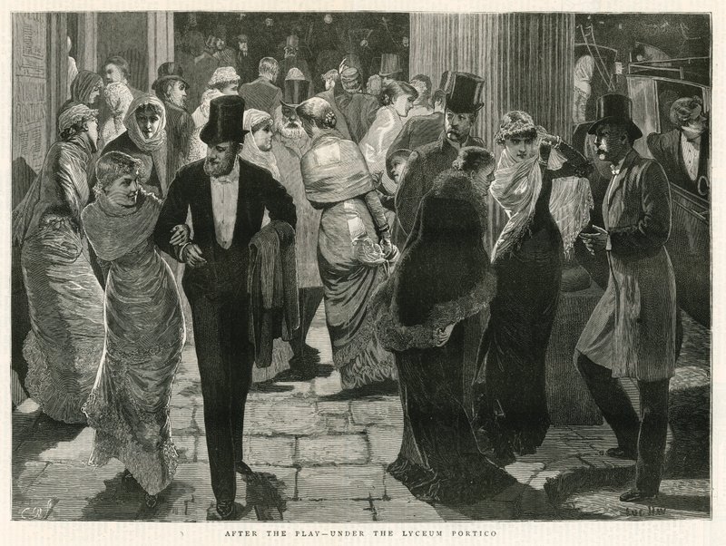 Efter stykket - under Lyceum Portico af English School