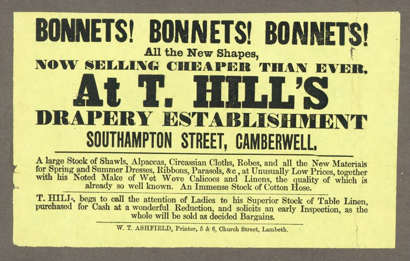 Motorhjelmer! Motorhjelmer! Motorhjelmer! ved T Hills, Southampton Street, Camberwell, London af English School