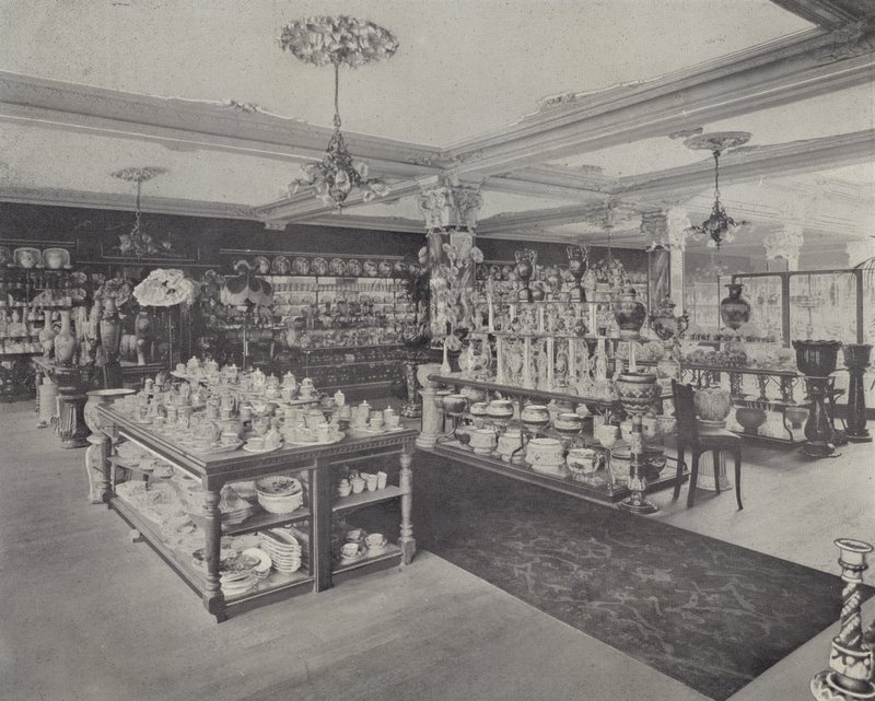 Hjørne i China Showrooms, Harrods (litho) af English School