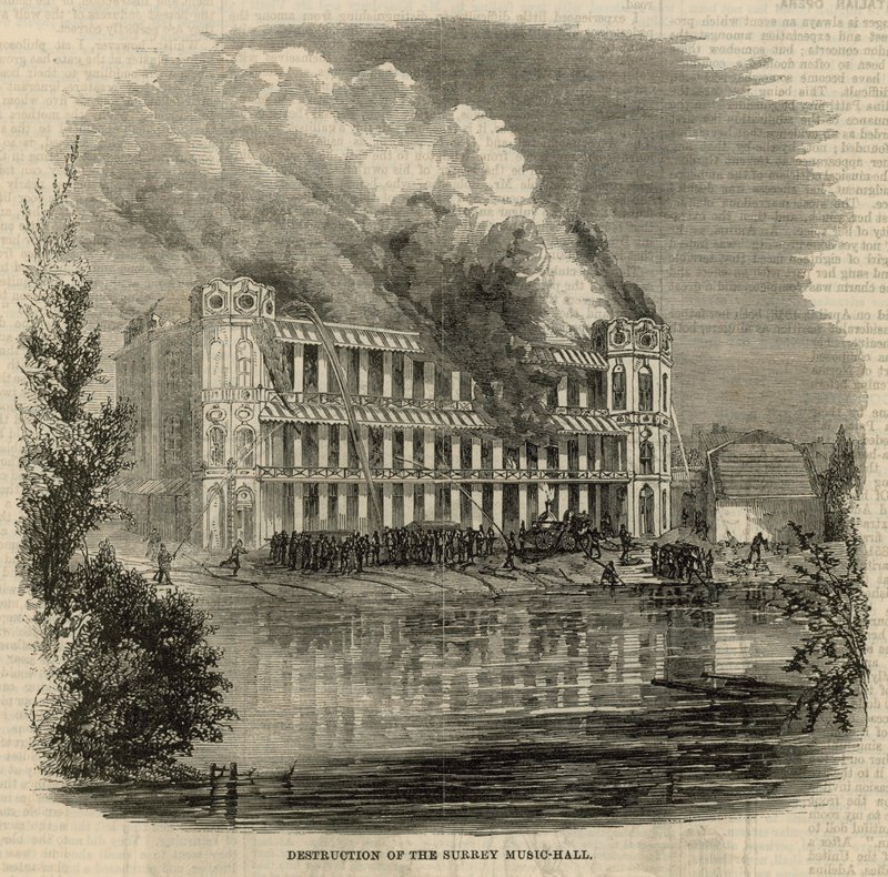 Ødelæggelse af Surrey Music Hall af English School