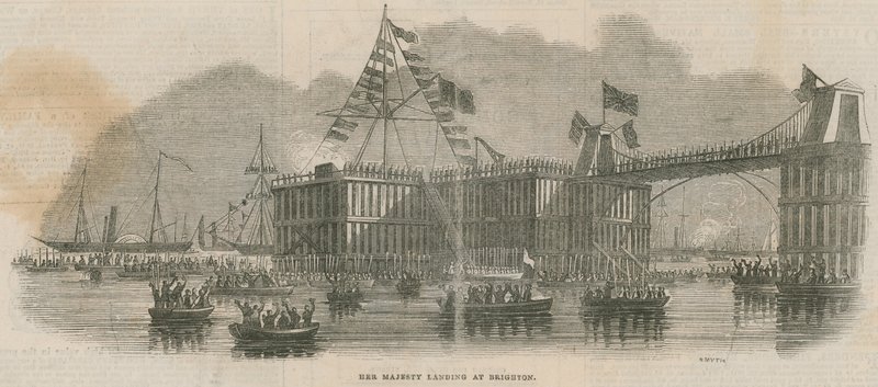 Hendes Majestæt lander i Brighton af English School