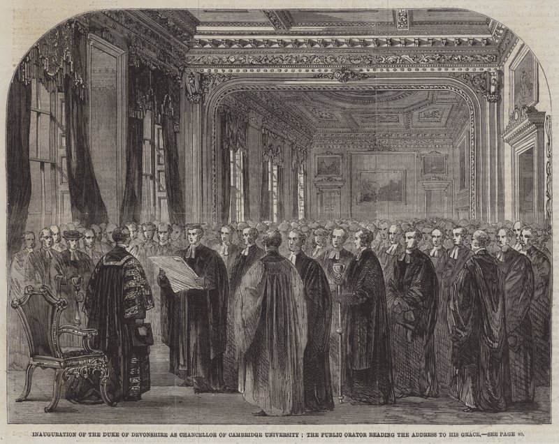 Indsættelse af hertugen af Devonshire som kansler for Cambridge University, den offentlige taler læser Adressen til hans nåde (gravering) af English School