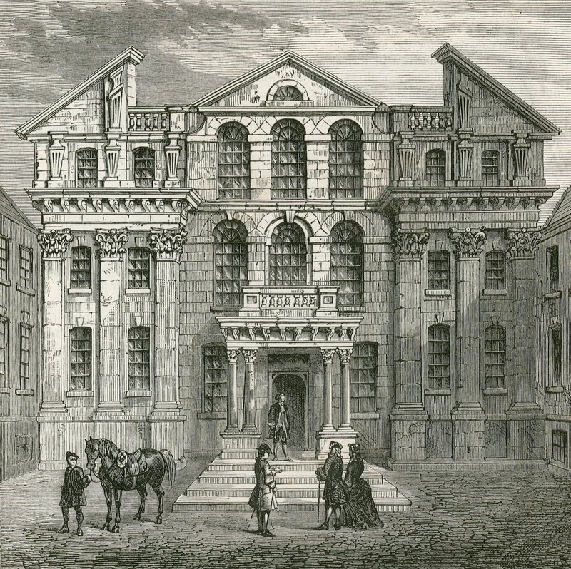 Monmouth House, Soho Square af English School