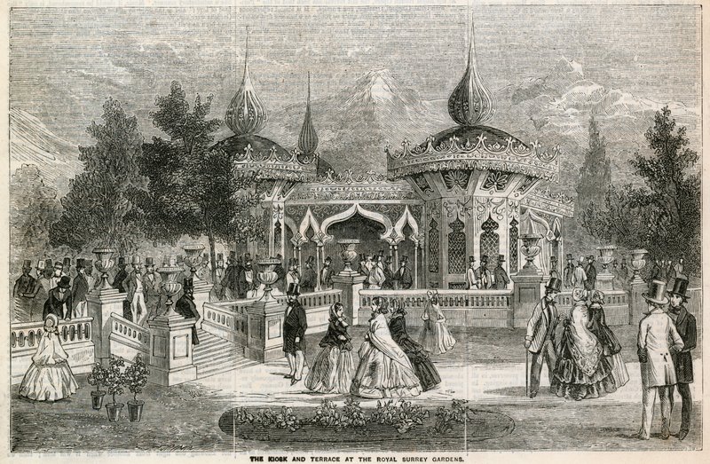 Kiosken og terrassen ved Royal Surrey Gardens af English School