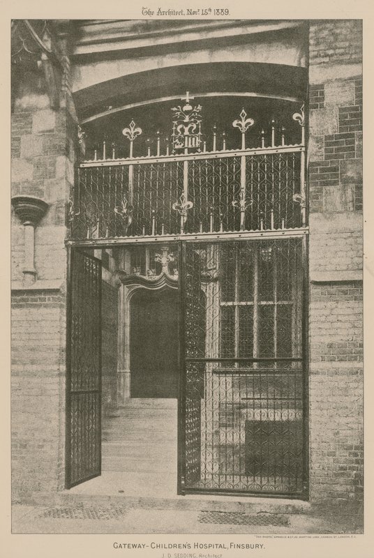 Porten, børnehospitalet, Finsbury; fotografi af English School