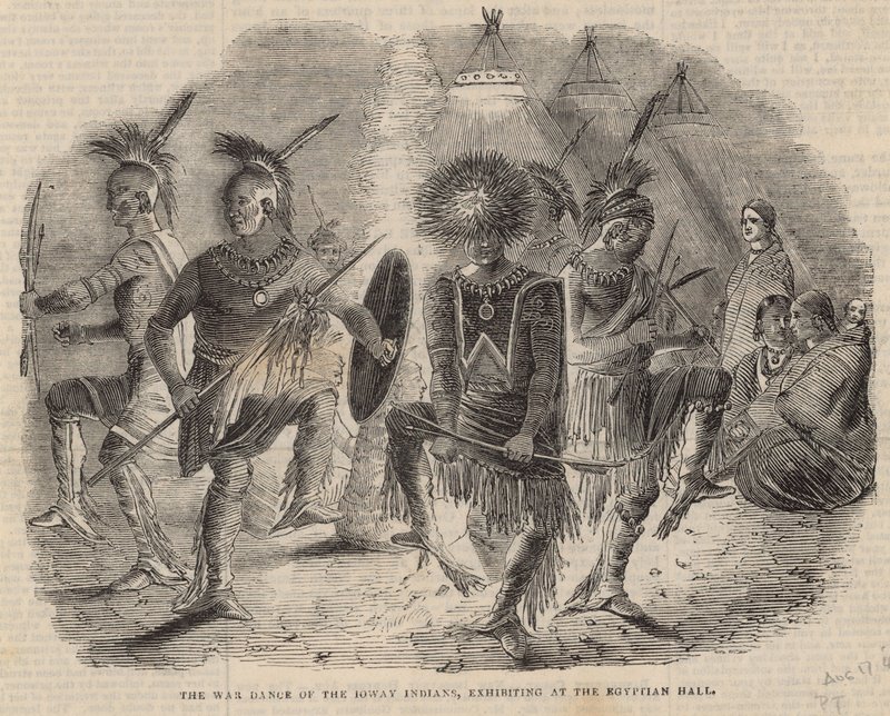 Ioway-indianernes krigsdans, der udstiller i Egyptian Hall af English School