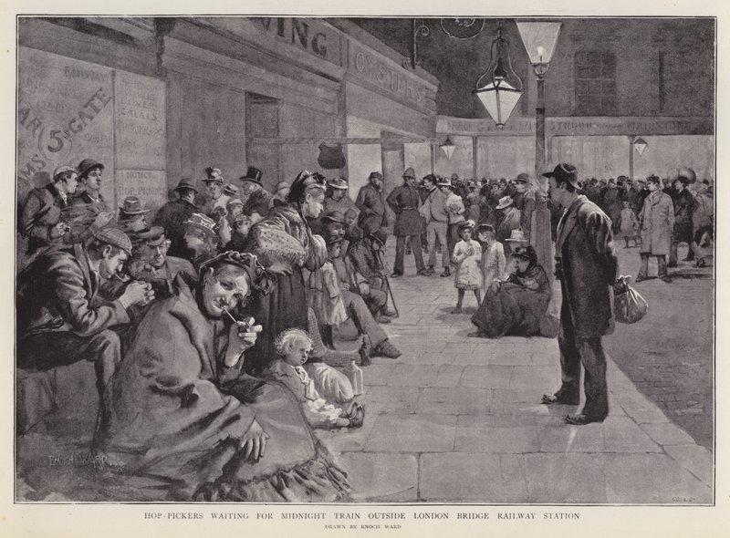 Humleplukkere venter uden for London Bridge Station på midnatstoget til Kent (litho) af Enoch Ward