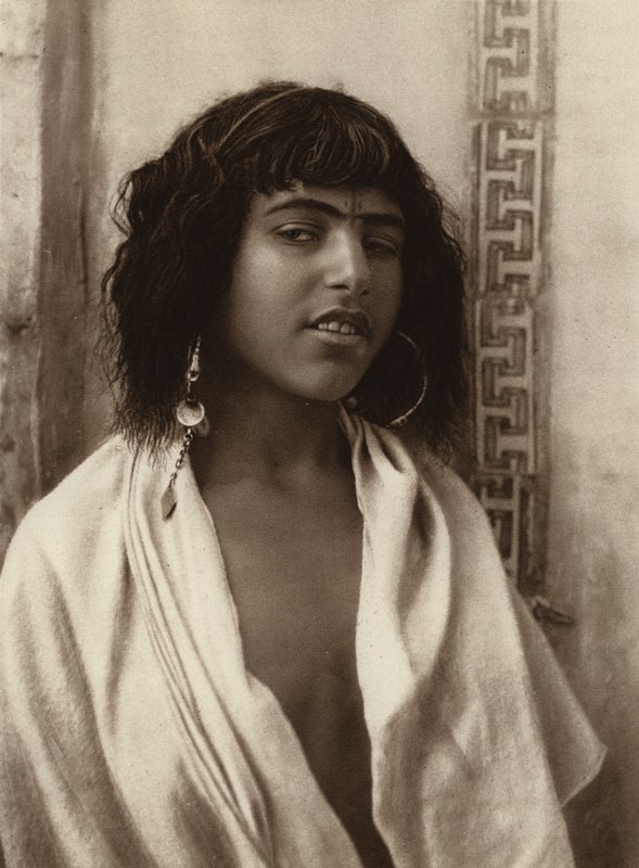 Algier, berberpige (s/h-foto) af European Photographer
