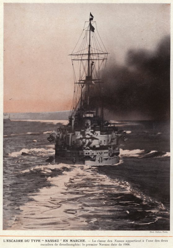 "Nassau" Type Wing On The March (s/h foto) af European Photographer