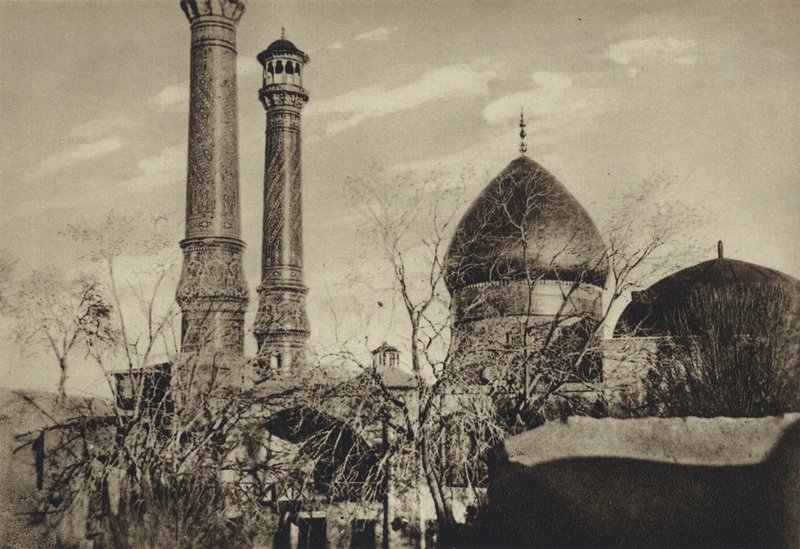 Persien, Teheran, Abdoll Asims grav (s/h-foto) af European Photographer