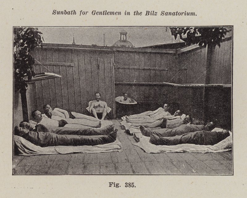 Solbad for herrer i Bilz Sanatorium (s/h foto) af European Photographer