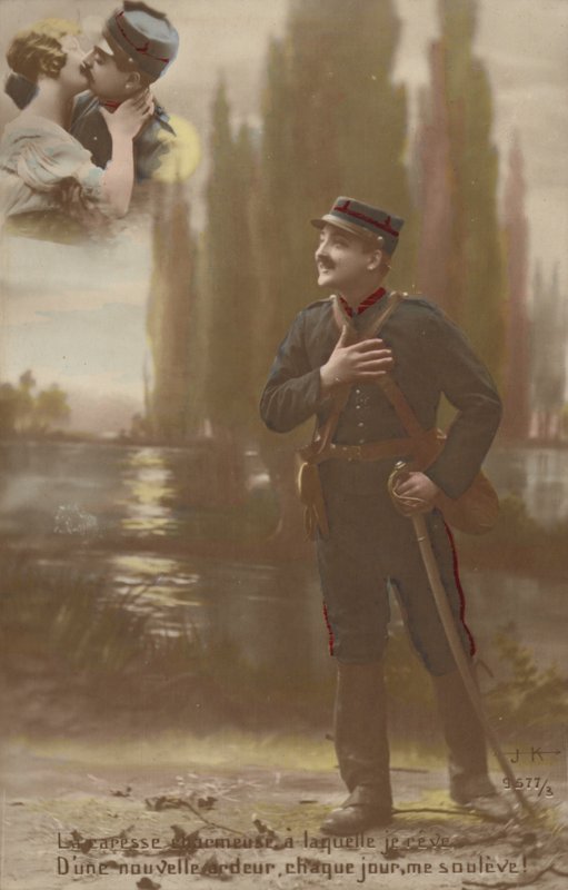 En soldat forestiller sig, at han og hans kærlighed kysser (tonet billede) af French Photographer