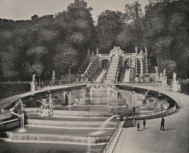 Cascade in the Park of St Cloud (s/h foto) af French Photographer