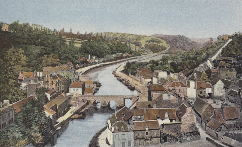 Dinan And La Rance Inferior, Udsigt taget fra viaduen af ​​Lanvallay af French Photographer