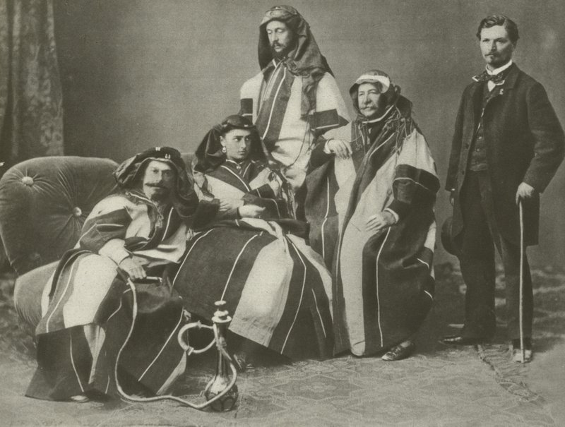 Ferdinand De Lesseps (anden fra højre) på arbejde på Suez-kanalen (s/h-foto) af French Photographer