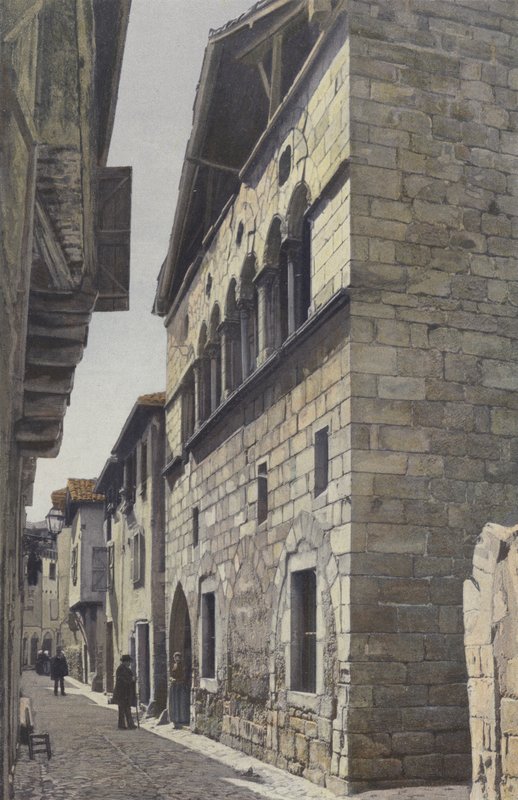Figeac, hus fra det 13. århundrede (Rue Hortabadial) af French Photographer