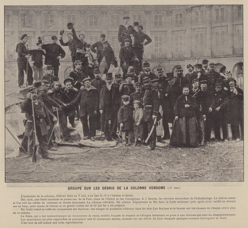 Pariserkommunen, gruppe om vragrester af Vendome-søjlen af French Photographer