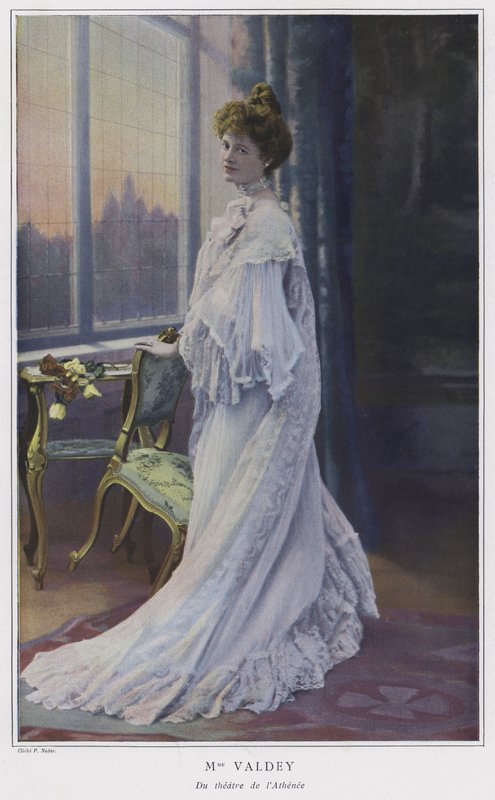 Madame Valdey, fransk skuespillerinde (farvet foto) af French Photographer