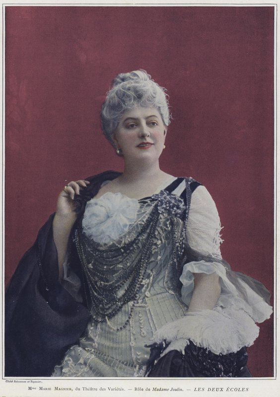 Marie Magnier som Madame Joulin i Les Deux Ecoles (farvet foto) af French Photographer