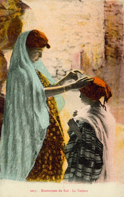 Muslimsk kvinde og barn (foto i farver) af French Photographer