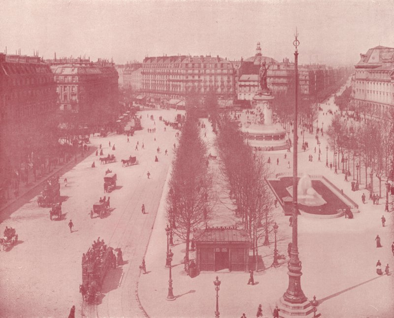 Paris: Place de la Republique (s/h-billede) af French Photographer