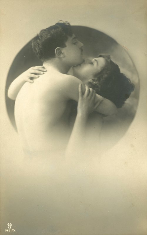 Lidenskabelig omfavnelse af French Photographer