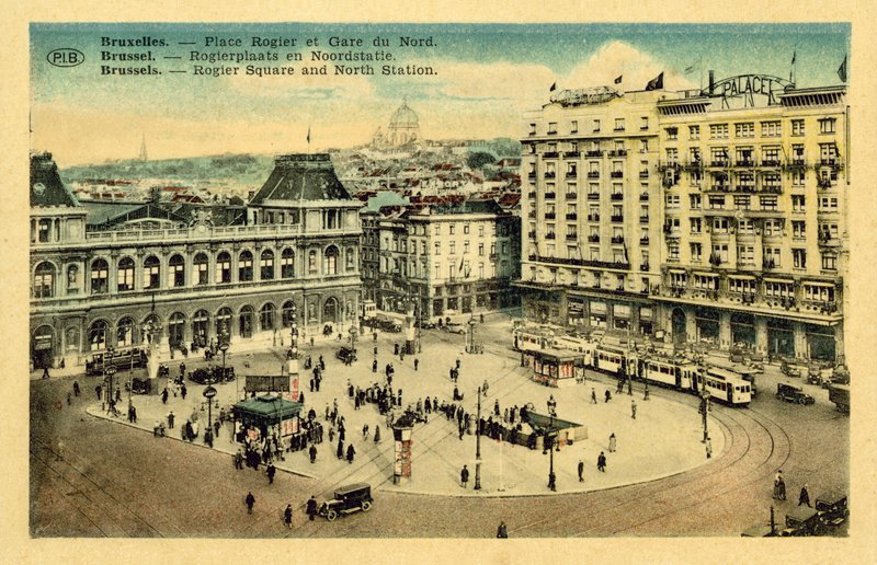 Place Rogier og Gare du Nord, Bruxelles (farvefoto) af French Photographer