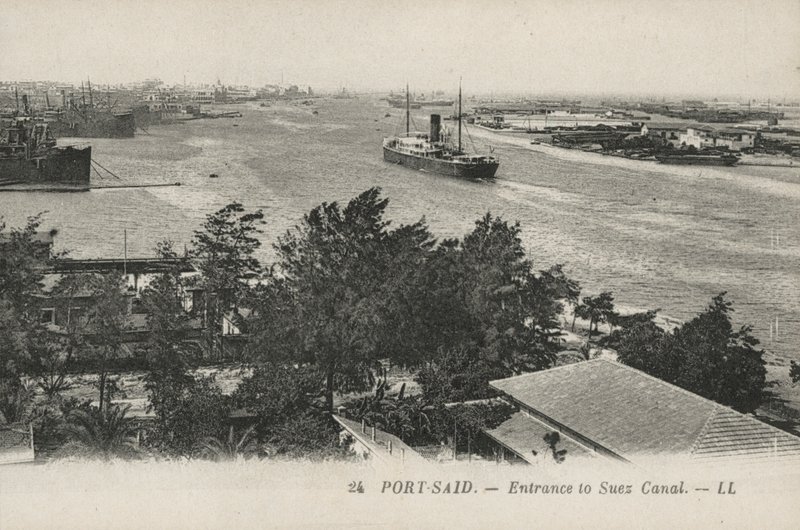 Port-Said, Egypten: Indgang til Suezkanalen (s/h-foto) af French Photographer