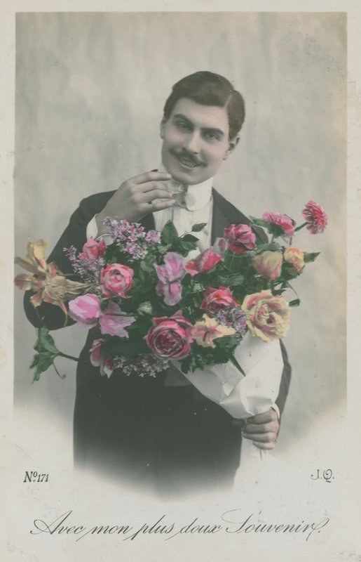 Postkort af en mand med en buket blomster, sendt i 1913 (håndfarvet foto) af French Photographer