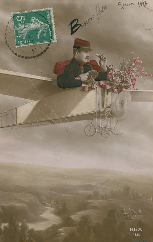 Postkort af en flyver, der leverer blomster, sendt den 6. juni 1913 (håndfarvet foto) af French Photographer