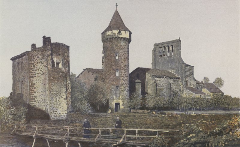 Roffiac, kirke og tårn på det gamle slot, sammen S O af French Photographer