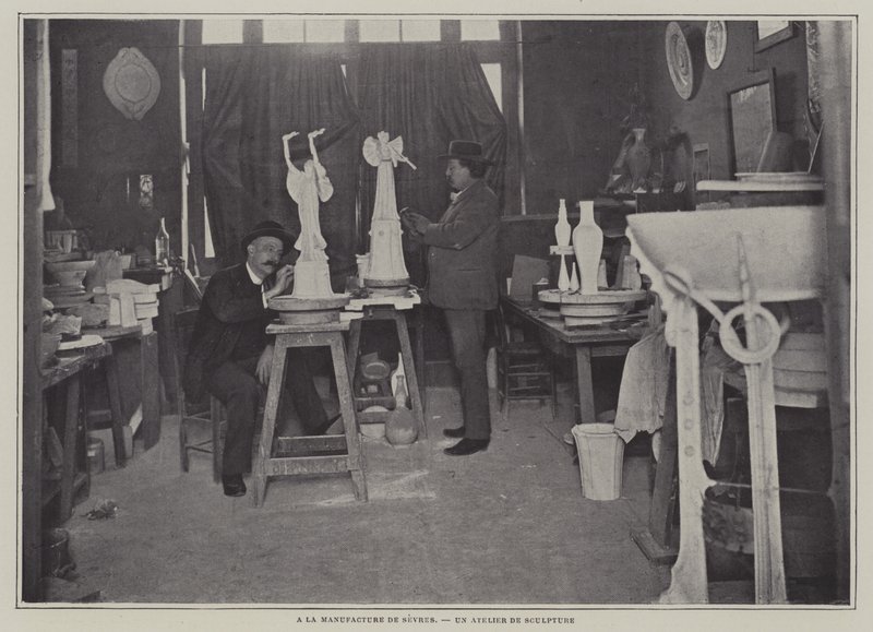 Skulpturværksted på Sevres porcelænsfabrik, Frankrig (s/h foto) af French Photographer