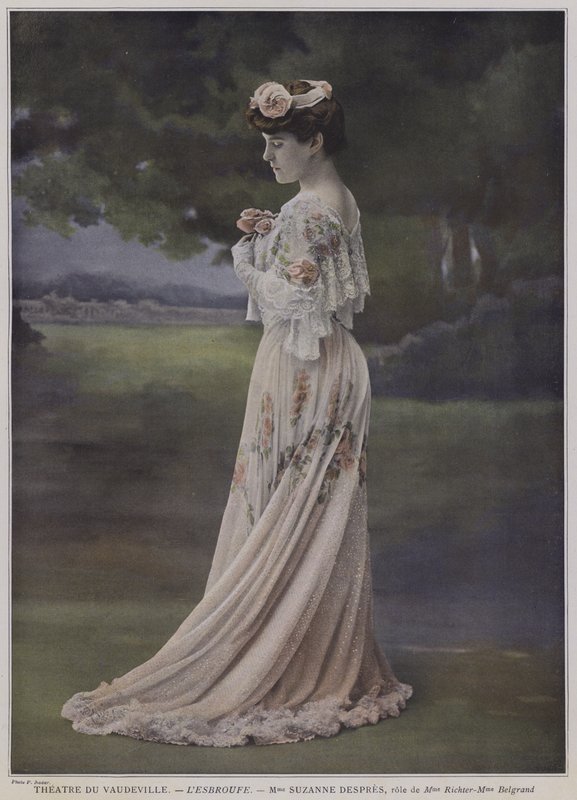 Suzanne Despres som Mademoiselle Richter i LEsbroufe (farvet foto) af French Photographer
