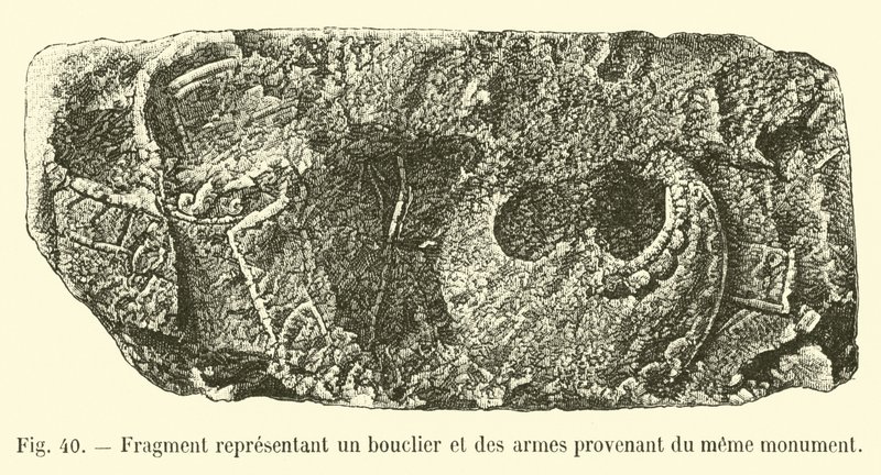 Fragment, der repræsenterer et skjold og våben fra det samme monument af French School